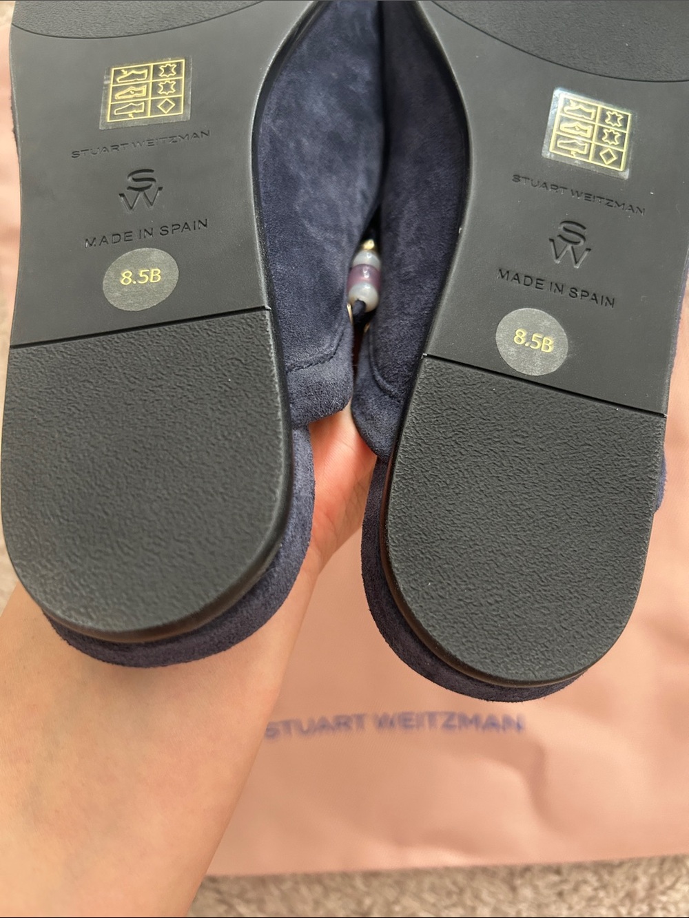 Stuart Weitzman Moccasin mule. Fit 7.5 - Picture 8 of 11